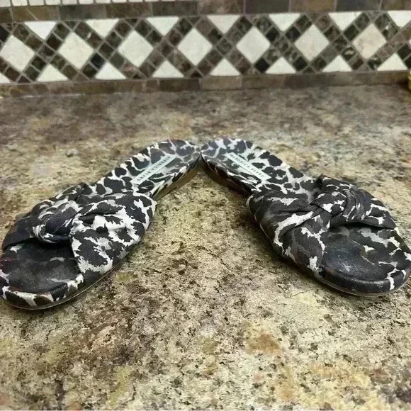 VERONICA BEARD 'Etra' Knotted Leopard Flat Sandals Size 7 Ladies Slip On Shoes - Picture 5 of 8